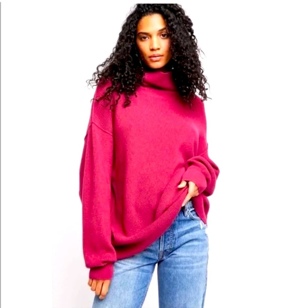 Free People Softly Structured Tunic Sweater in Bright Pink Size S